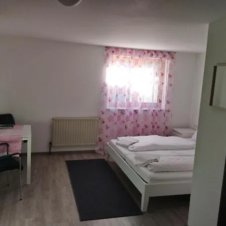 Krone 3* Ubersaxen
