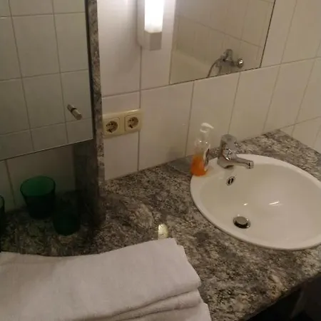 Krone בית הארחה