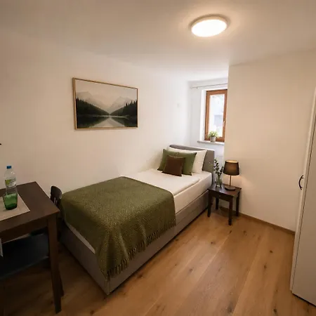 Krone 3* Ubersaxen