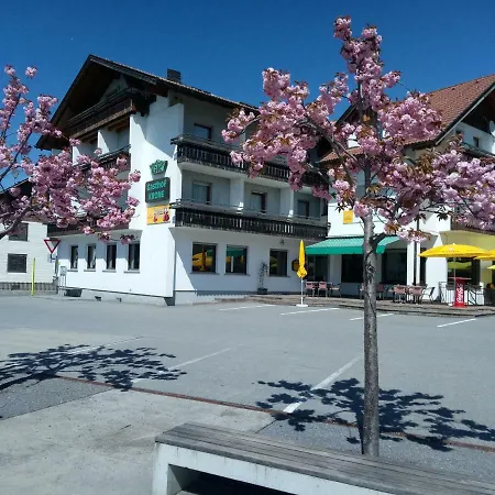 Krone בית הארחה 3*