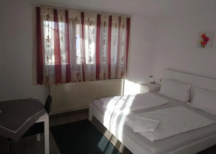 Gasthaus Krone 3* Ubersaxen